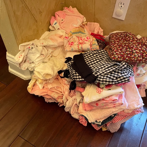 Bundle of Baby girl clothing NB-24M